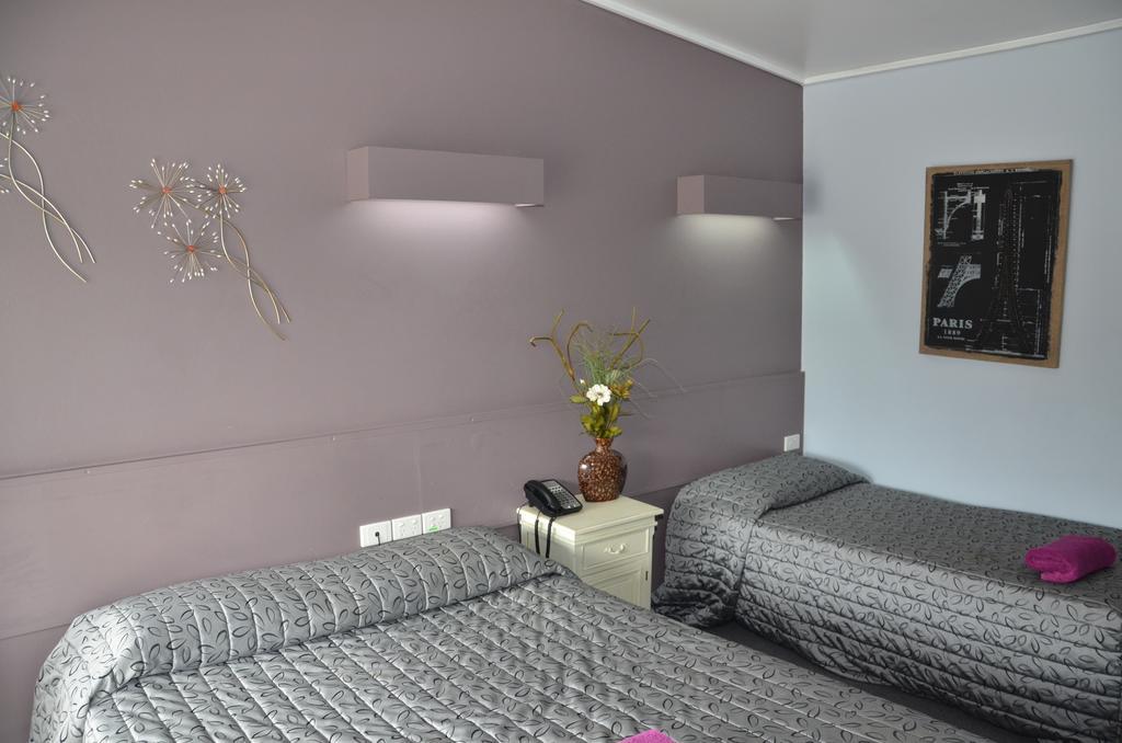 Warwick Motor Inn Екстериор снимка